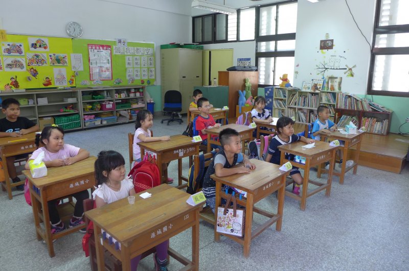 上上下下左左右右漱滿一分鐘。